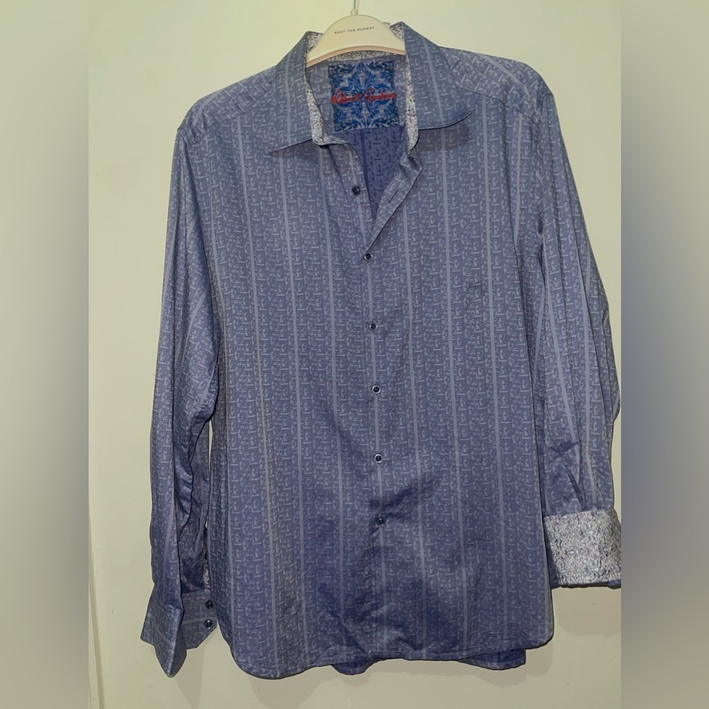 NWOT Robert Graham Printed Button Shirt